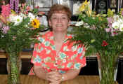 MaryFlowersJune19.JPG (247157 bytes)