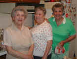RoseEdithGrace-Kitchen.JPG (113485 bytes)
