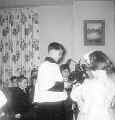 TomThumbWedding.jpg (35286 bytes)